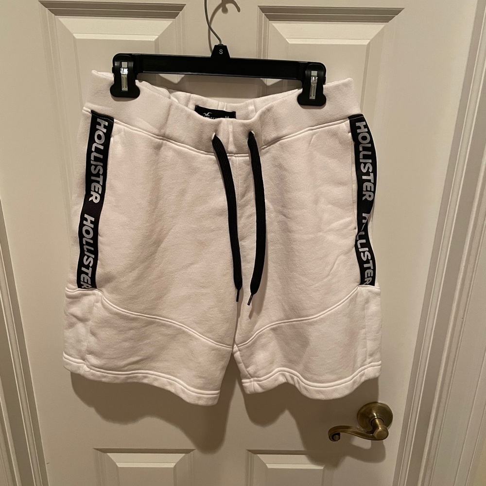 Hollister White Sweat Shorts Men’s Medium